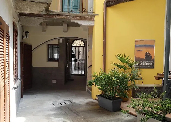 Fiore Rosso شقة ستريزا