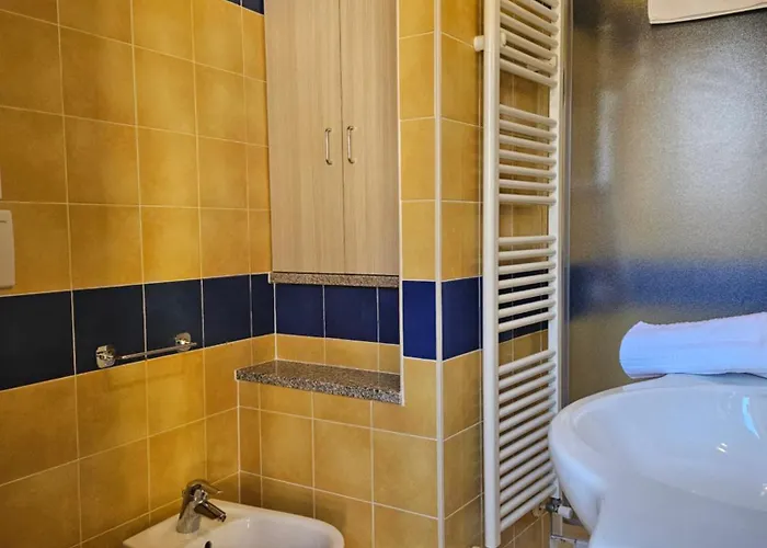 شقة Fiore Rosso ستريزا