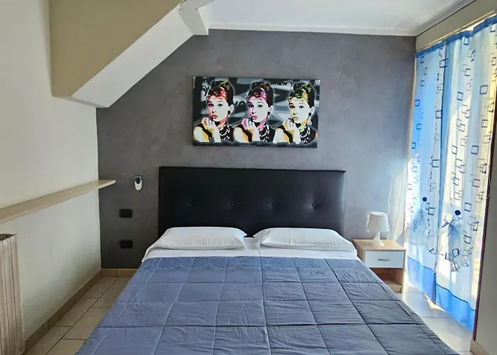 Fiore Rosso شقة ستريزا