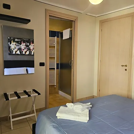 Fiore Rosso Апартаменты Стреза